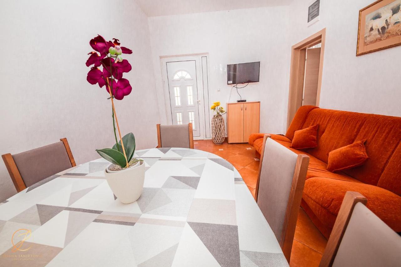 Apartments Batricevic Херцег Нови Екстериор снимка