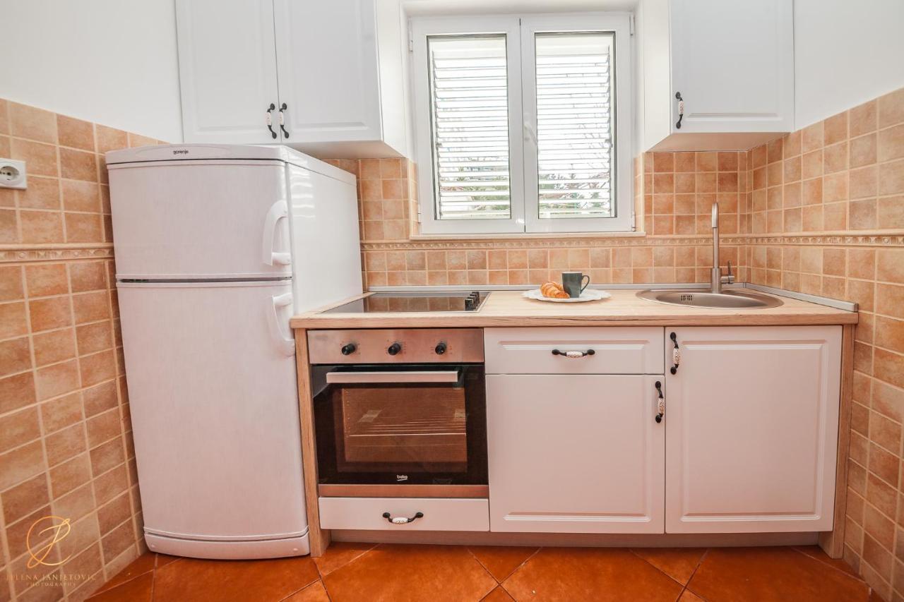 Apartments Batricevic Херцег Нови Екстериор снимка