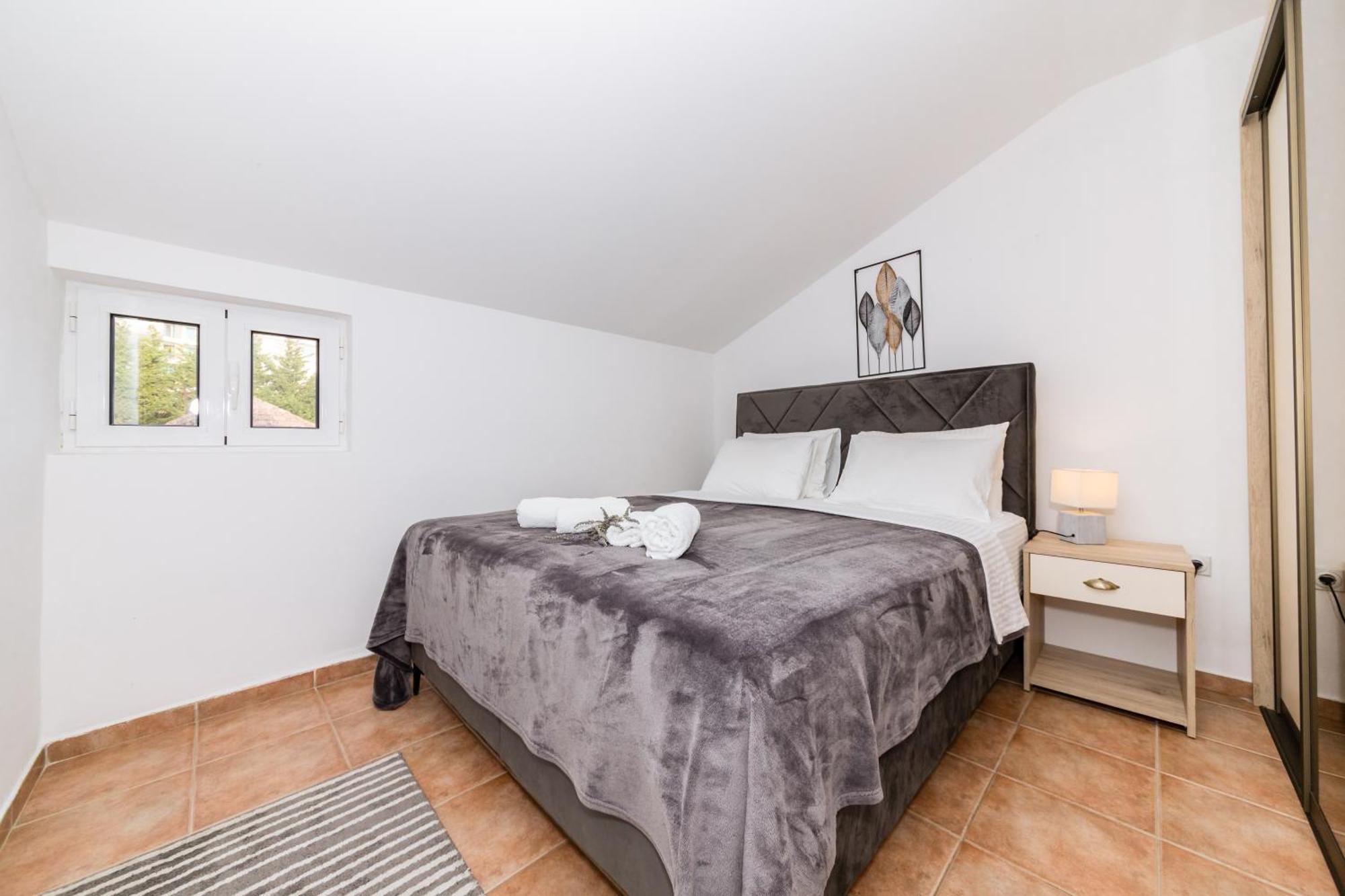 Apartments Batricevic Херцег Нови Екстериор снимка
